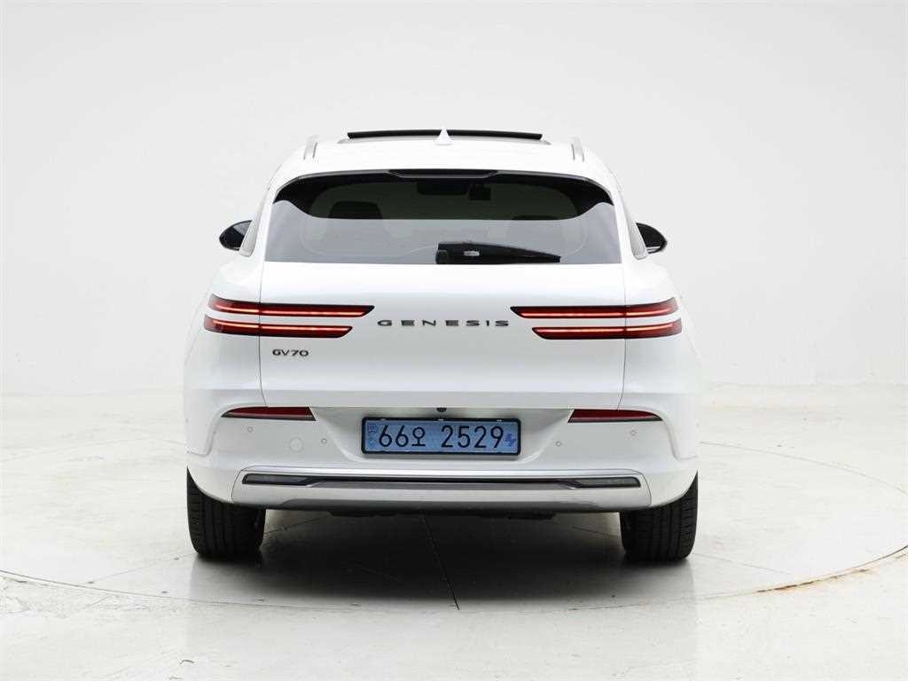 제네시스 GV70 일렉트리파이드 GV70 e-AWD 이미지 5