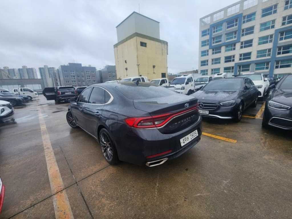 현대 그랜저 그랜저 IG 2.2 VGT 프리미엄 스페셜 이미지 7