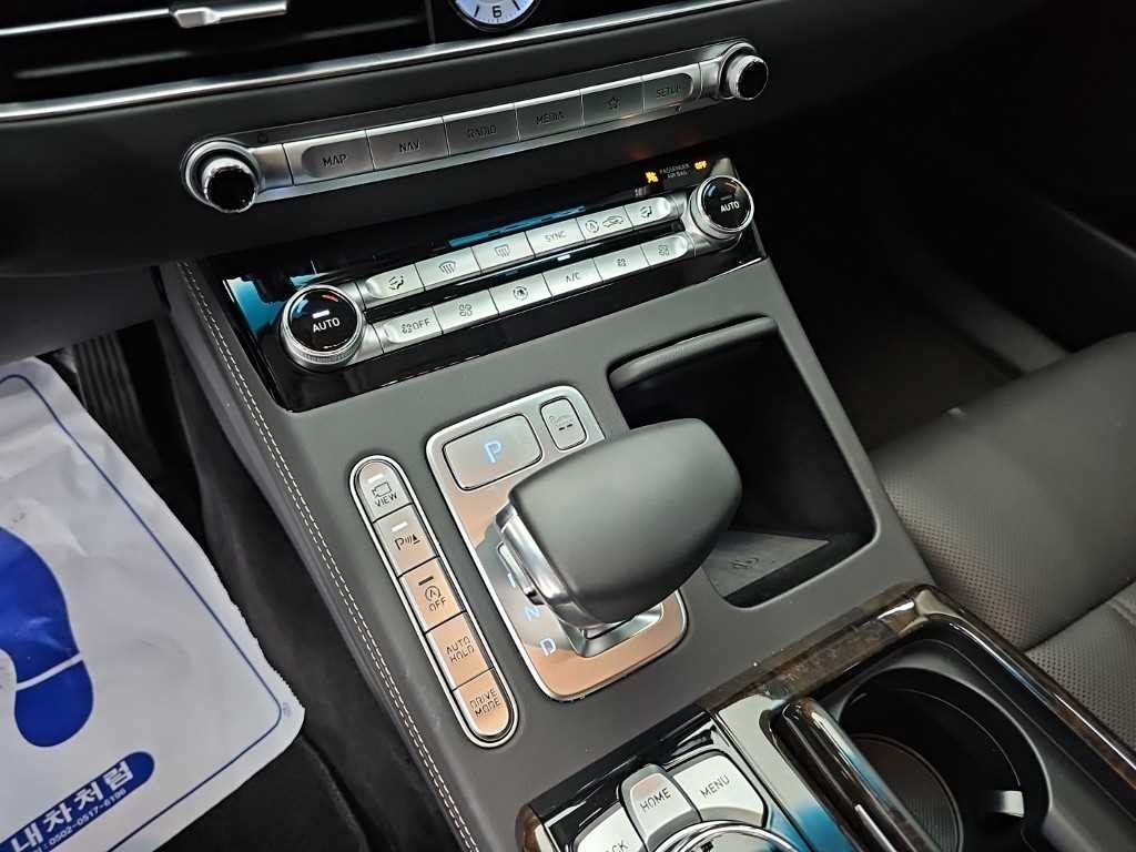 제네시스 G90 3.8 GDI AWD 프리미엄 럭셔리 이미지 8