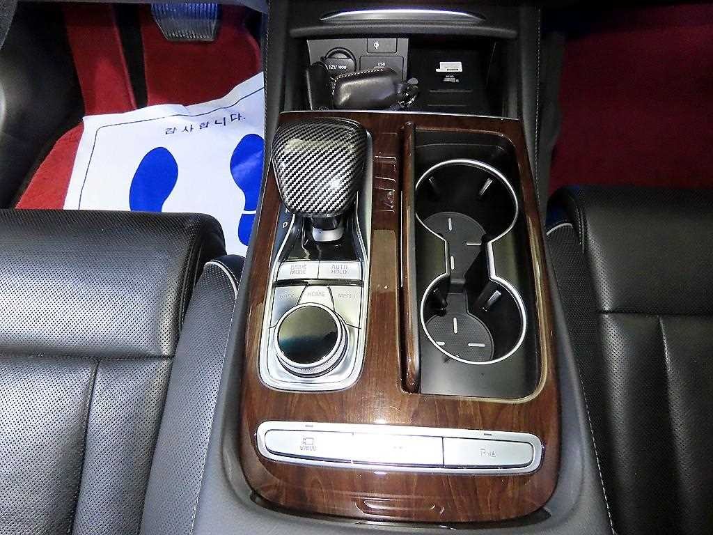 기아 K9 더 K9 3.8 GDI AWD 플래티넘Ⅲ 이미지 12
