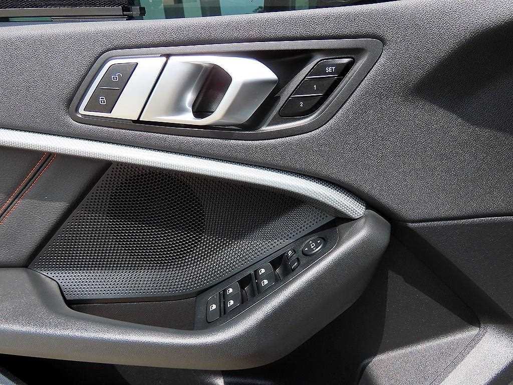 BMW 1시리즈 1시리즈 (F40) 118d 조이 이미지 11