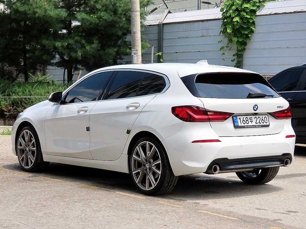 BMW 1시리즈 1시리즈 (F40) 118d 조이 이미지 3