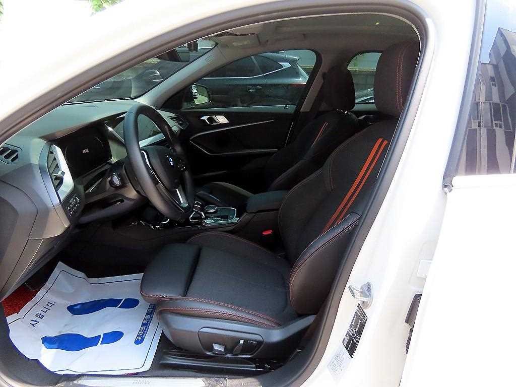 BMW 1시리즈 1시리즈 (F40) 118d 조이 이미지 5