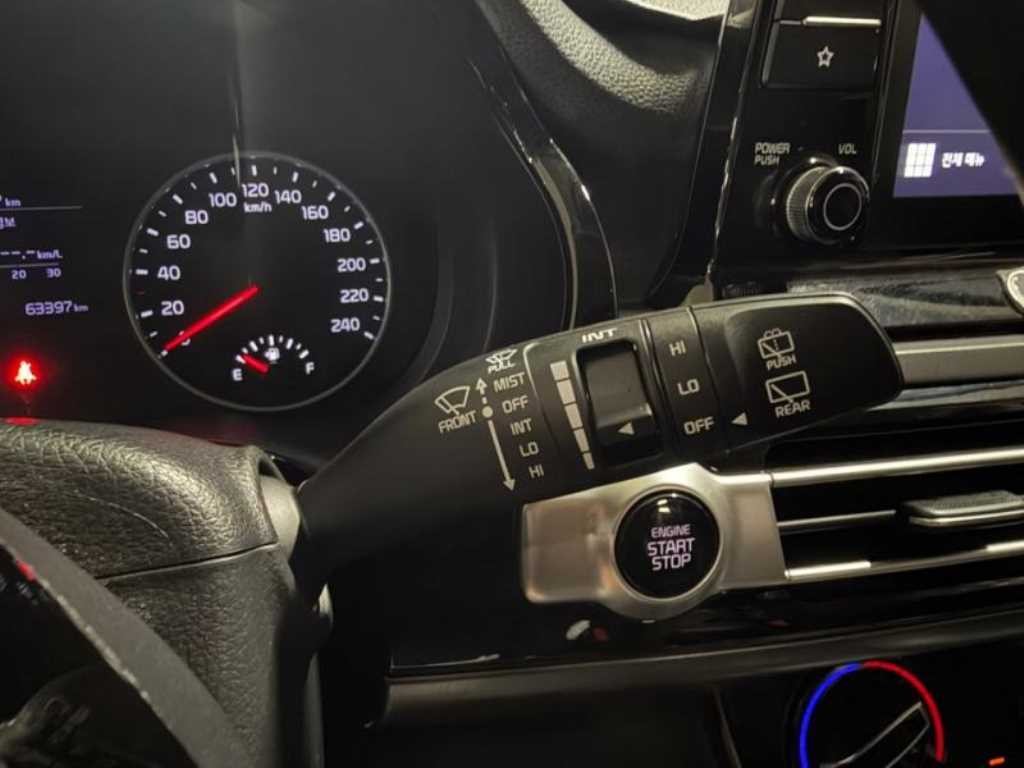기아 셀토스 디젤 1.6 2WD 프레스티지 이미지 15