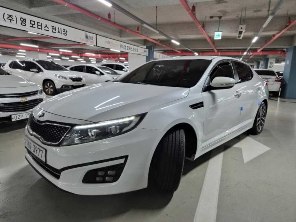 기아 K5 더 뉴 K5 2.0 프레스티지 이미지 1