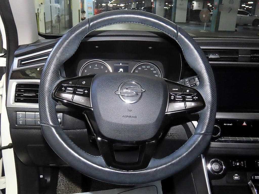 KG모빌리티(쌍용) 코란도 뷰티풀코란도 2WD 가솔린 1.5 C5 플러스 이미지 8