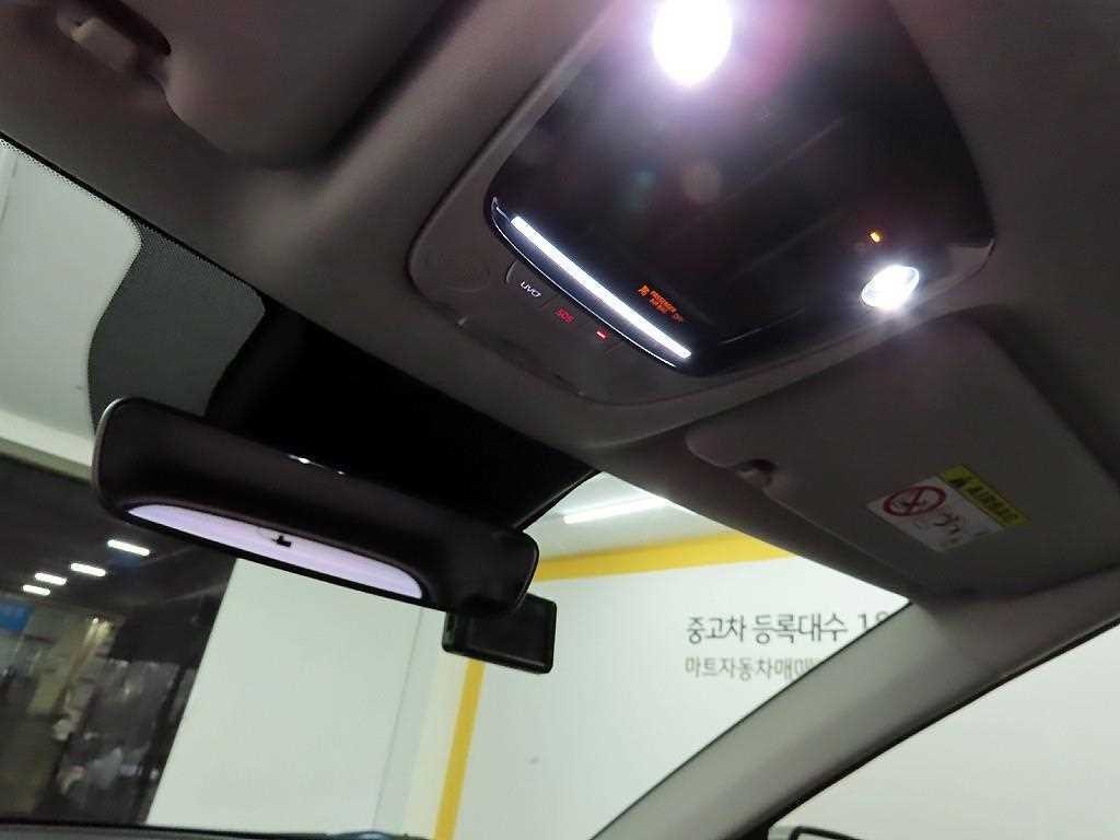 기아 셀토스 가솔린 1.6 터보 2WD 시그니처 이미지 17