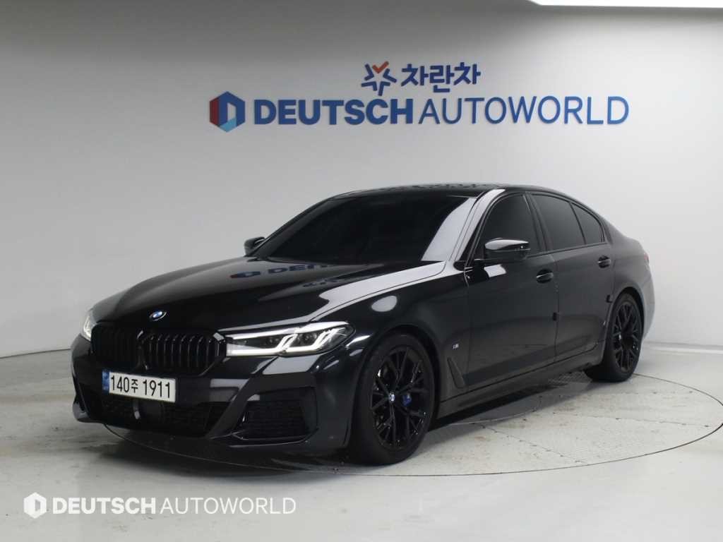 BMW 5시리즈 5시리즈 (G30) 520i M 스포츠 블랙수트 에디션 이미지 1