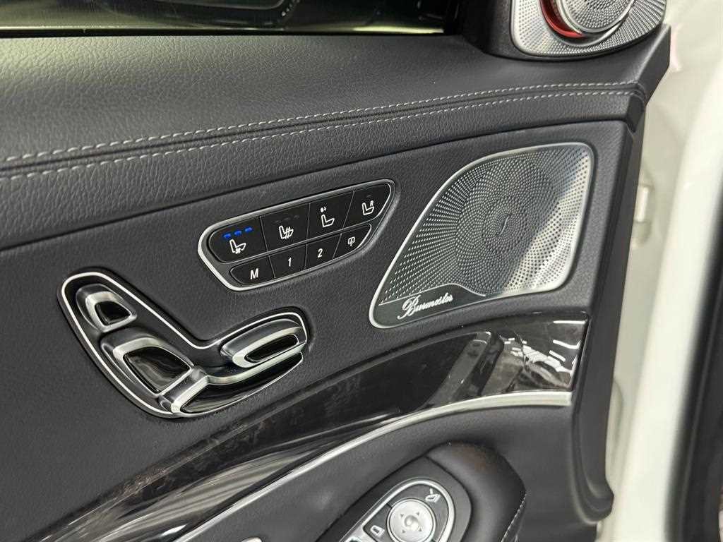 벤츠 S 클래스 S클래스-W222 S 63 AMG 4MATIC + 이미지 16