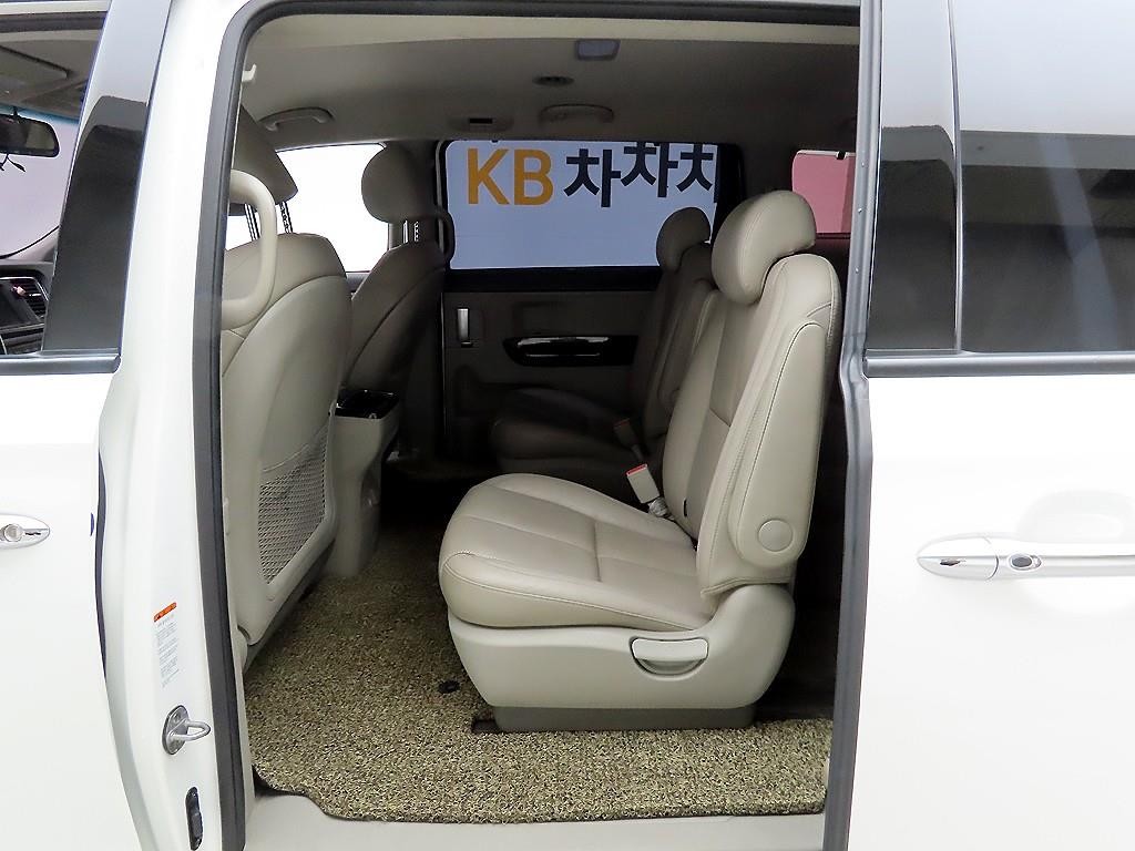 기아 카니발 더 뉴 카니발 디젤 9인승 노블레스 스페셜 이미지 13