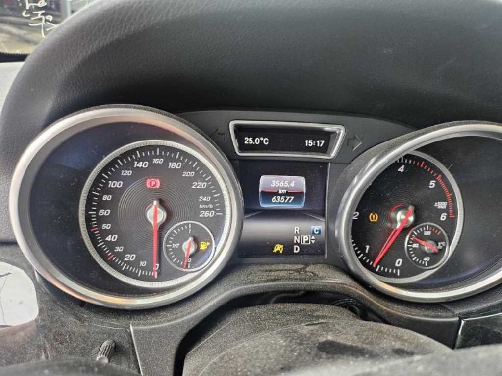 벤츠 GLE 클래스 GLE 클래스 W166 GLE 350 d 4MATIC 이미지 12