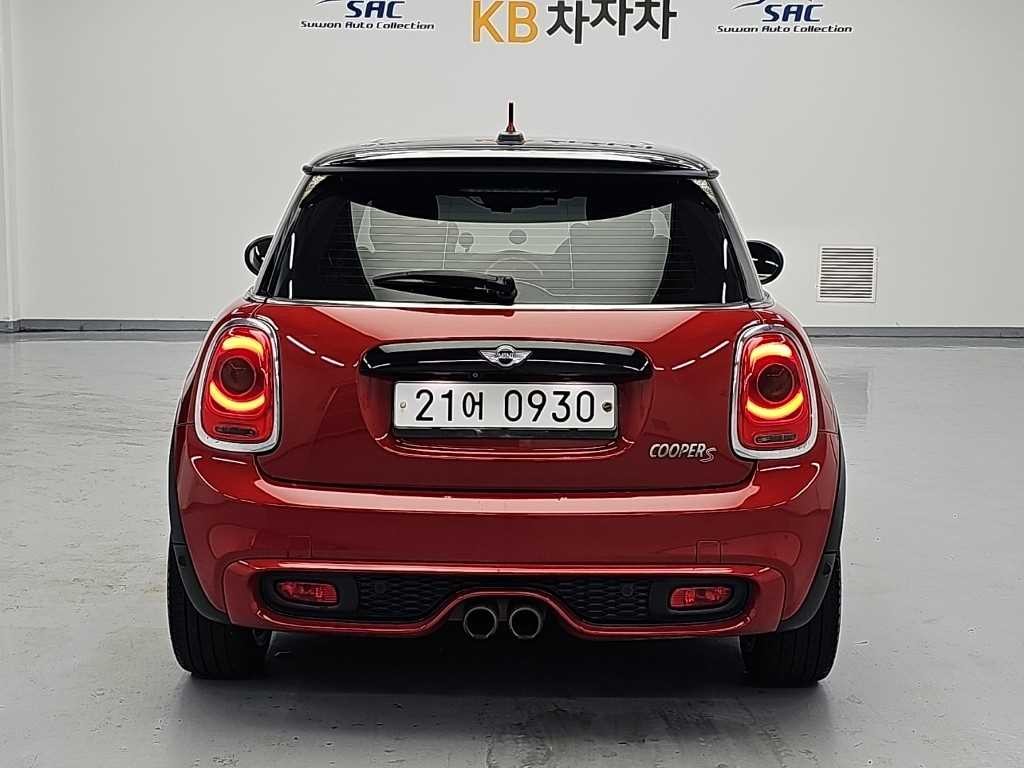 미니 쿠퍼 쿠퍼 S 기본형 이미지 3