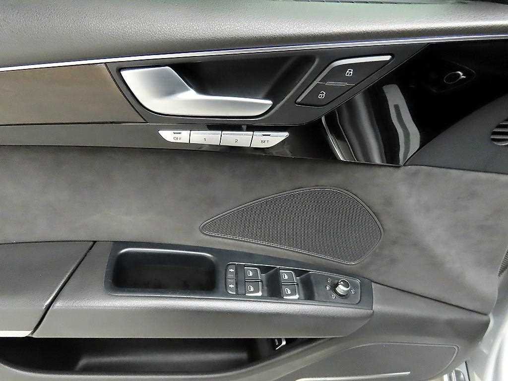 아우디 A8 뉴A8 3.0 TDI 콰트로 LWB 이미지 11