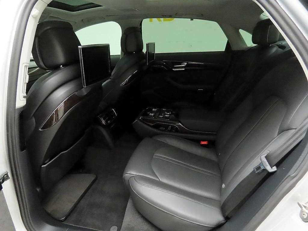 아우디 A8 뉴A8 3.0 TDI 콰트로 LWB 이미지 13