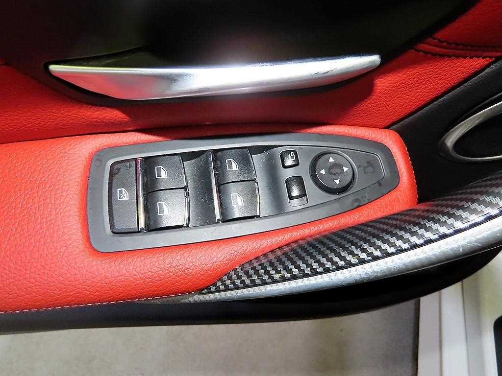 BMW 3시리즈 3시리즈 (F30) 320d 투어링 M 스포츠 쉐도우 이미지 13