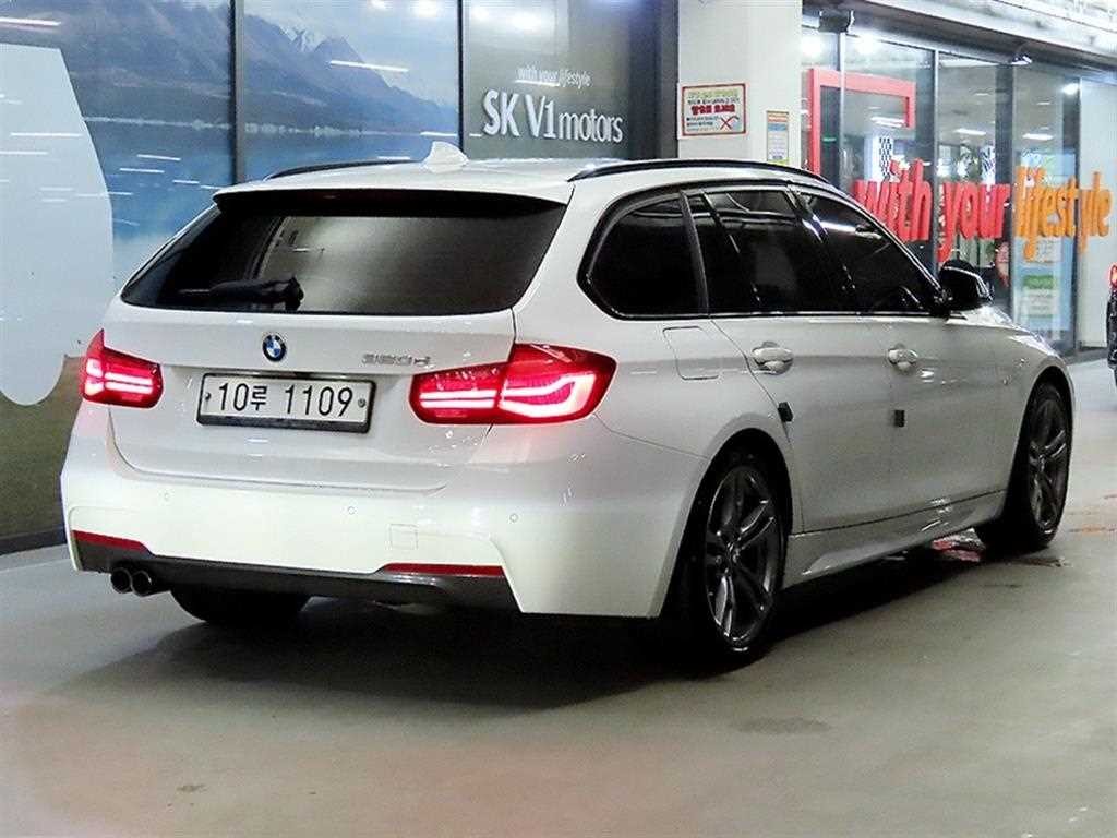 BMW 3시리즈 3시리즈 (F30) 320d 투어링 M 스포츠 쉐도우 이미지 4