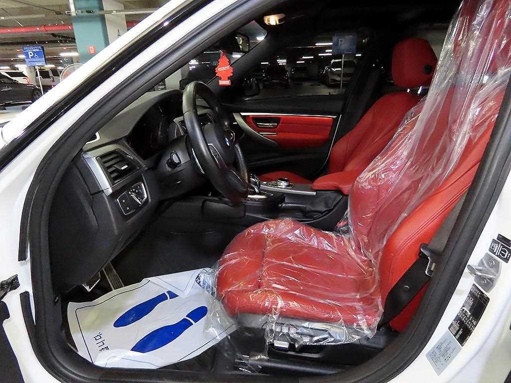 BMW 3시리즈 3시리즈 (F30) 320d 투어링 M 스포츠 쉐도우 이미지 6