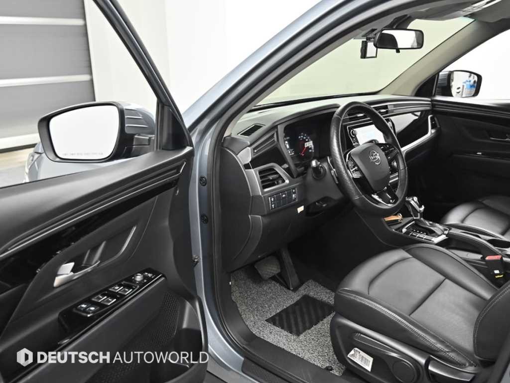 KG모빌리티(쌍용) 코란도 뷰티풀코란도 2WD 가솔린 1.5 C5 플러스 이미지 11