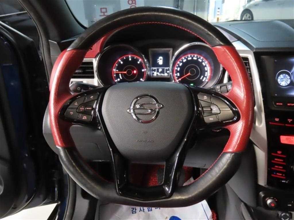 KG모빌리티(쌍용) 티볼리 디젤 4WD 1.6 LX 이미지 15