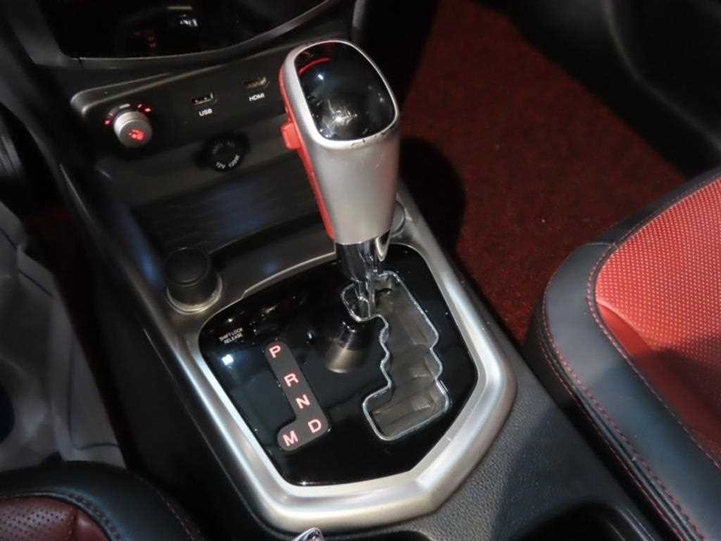 KG모빌리티(쌍용) 티볼리 디젤 4WD 1.6 LX 이미지 6