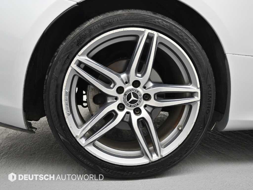 벤츠 E 클래스 E-클래스 W213 E220d 카브리올레 이미지 5
