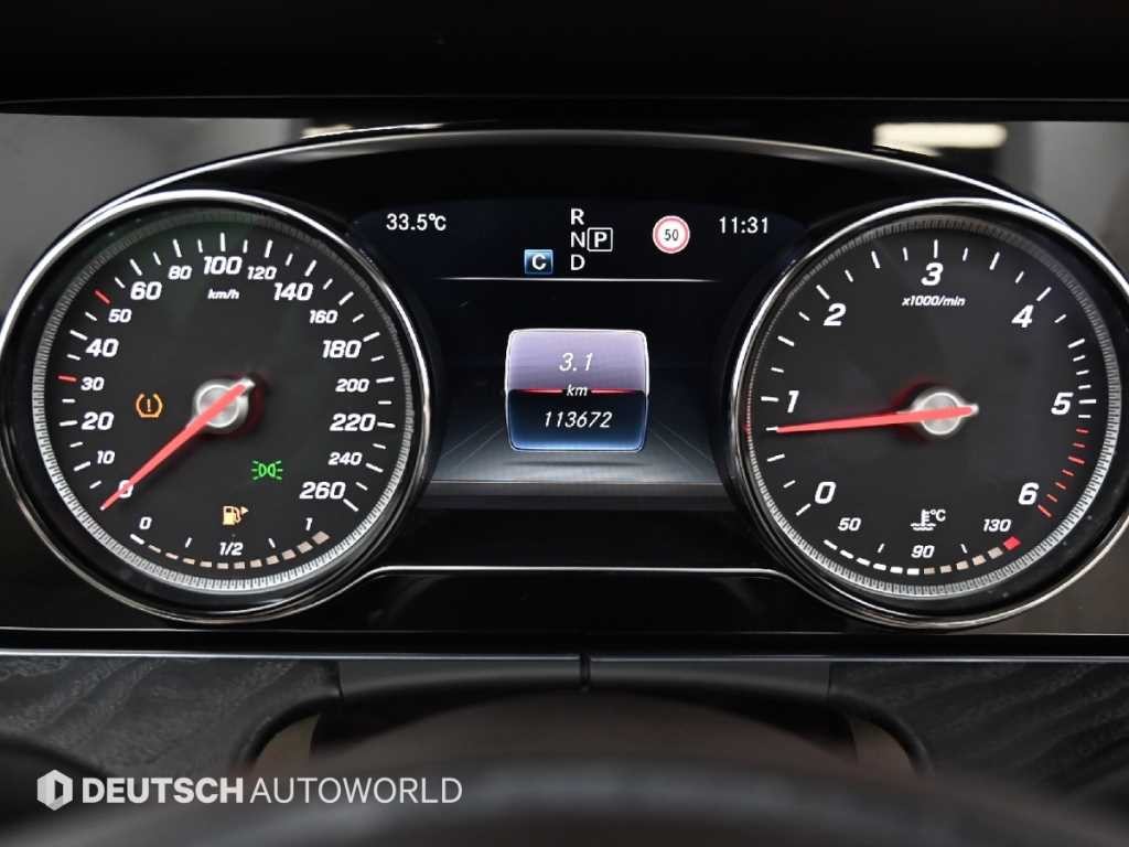 벤츠 E 클래스 E-클래스 W213 E220d 카브리올레 이미지 8