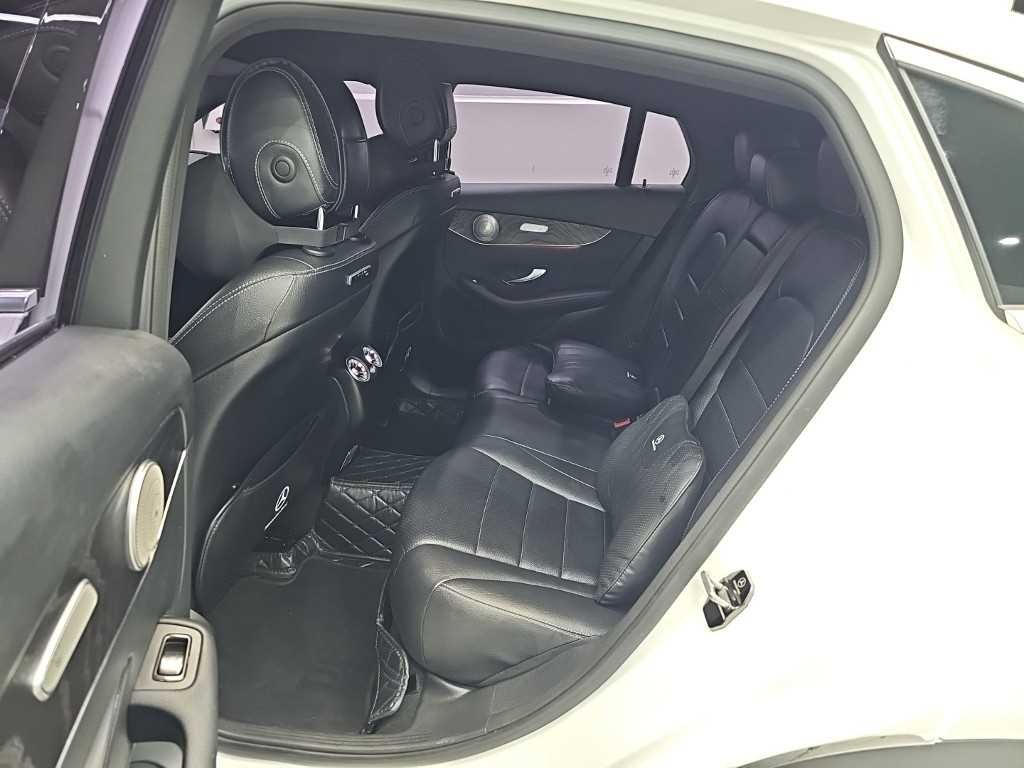 벤츠 GLC 클래스 GLC클래스 X253 GLC 300 4MATIC 쿠페 이미지 12