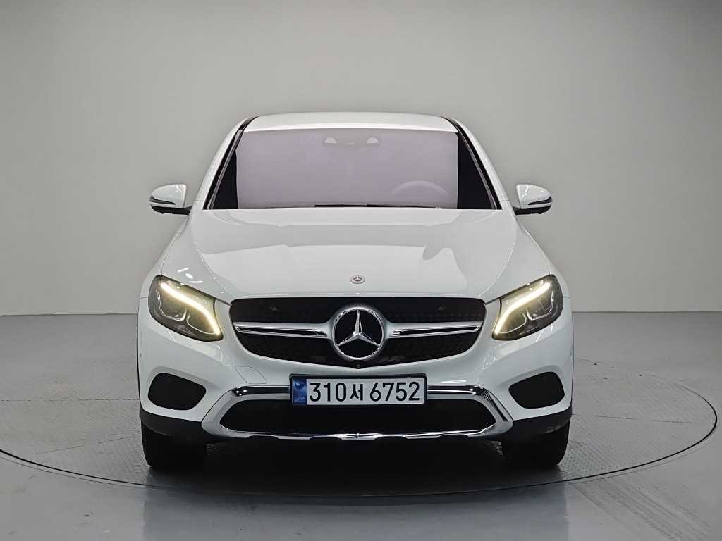 벤츠 GLC 클래스 GLC클래스 X253 GLC 300 4MATIC 쿠페 이미지 2