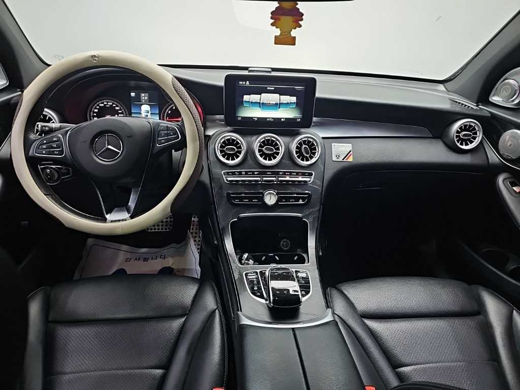 벤츠 GLC 클래스 GLC클래스 X253 GLC 300 4MATIC 쿠페 이미지 7