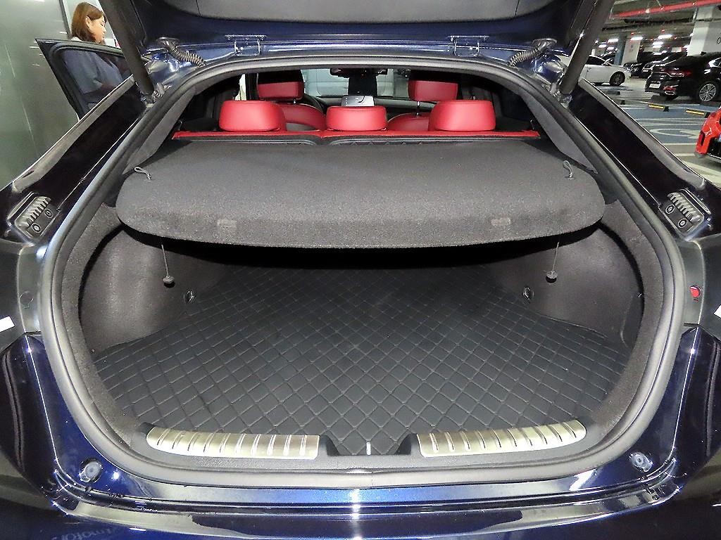기아 스팅어 가솔린 3.3 터보 AWD GT 이미지 16
