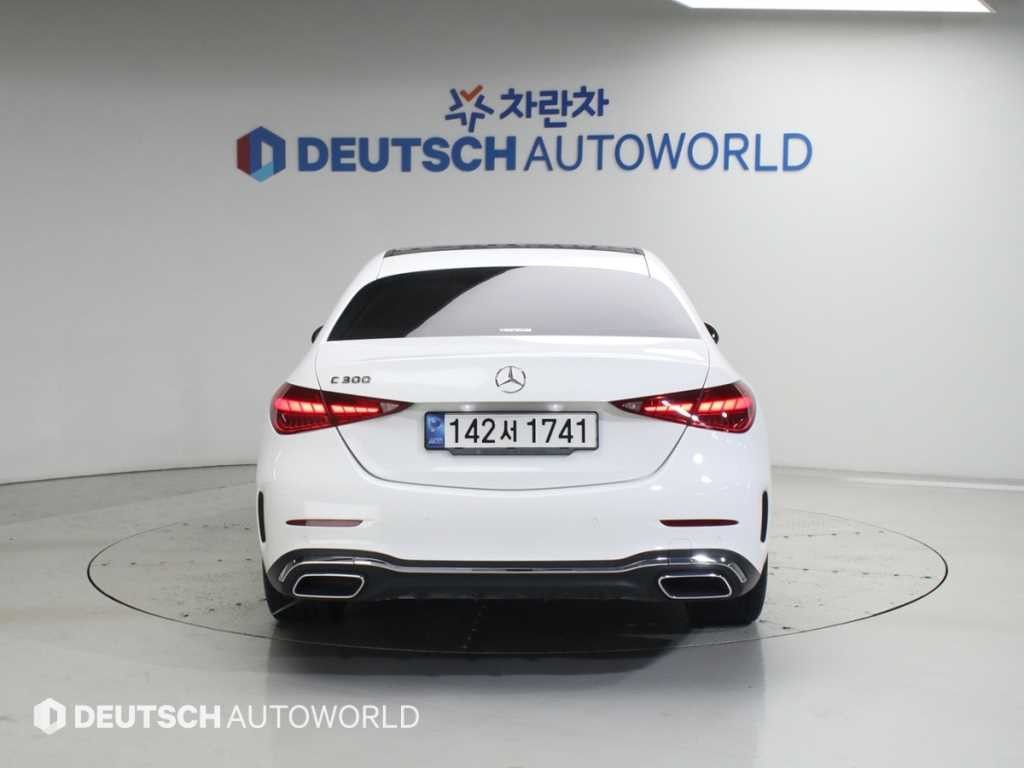 벤츠 C 클래스 C클래스 W206 C300 AMG 라인 이미지 4
