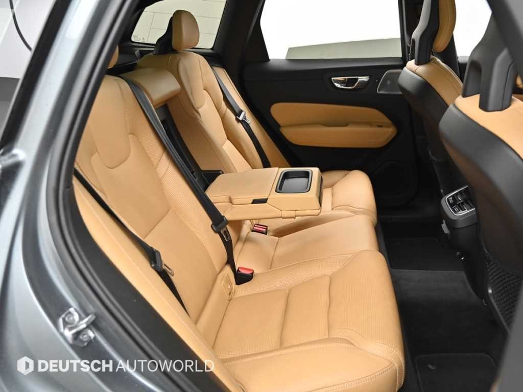 볼보 XC60 XC60(2세대) D4 AWD 인스크립션 이미지 12