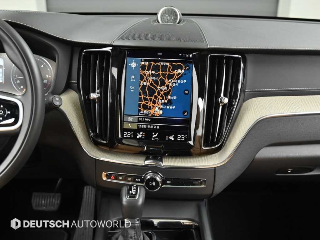 볼보 XC60 XC60(2세대) D4 AWD 인스크립션 이미지 14