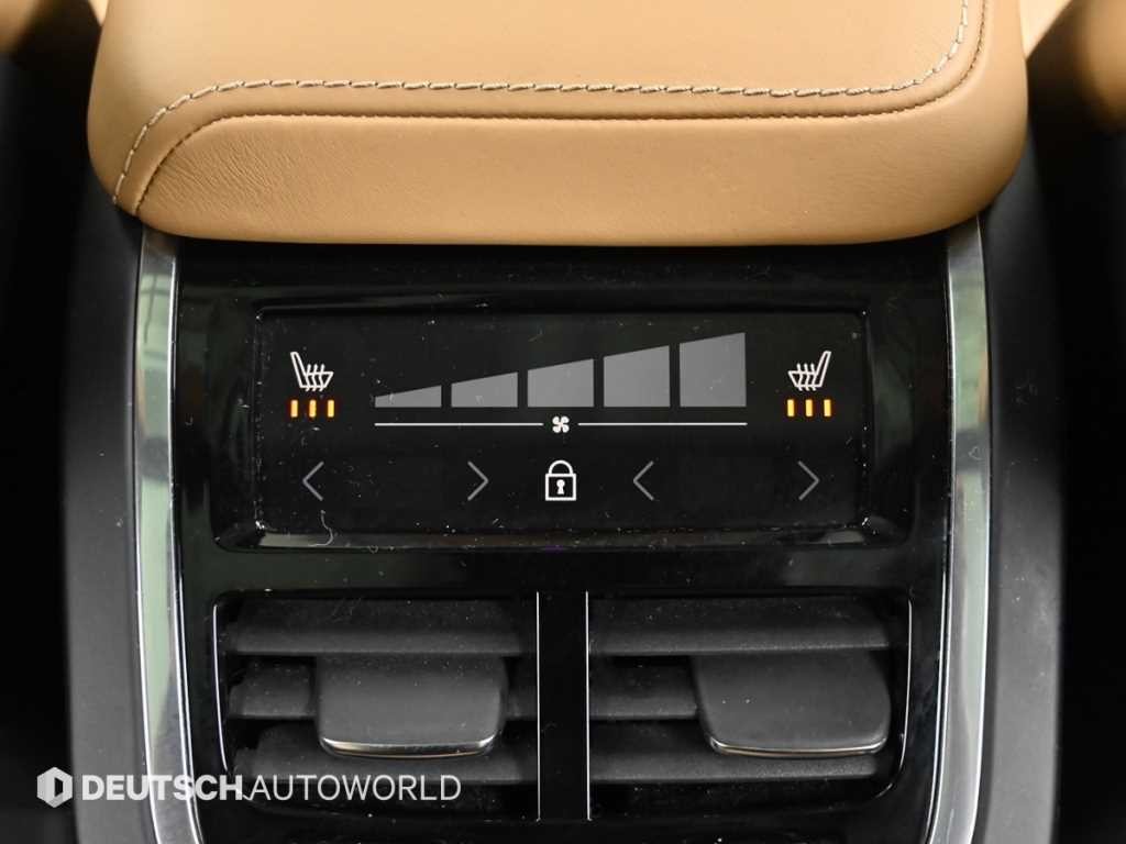 볼보 XC60 XC60(2세대) D4 AWD 인스크립션 이미지 16