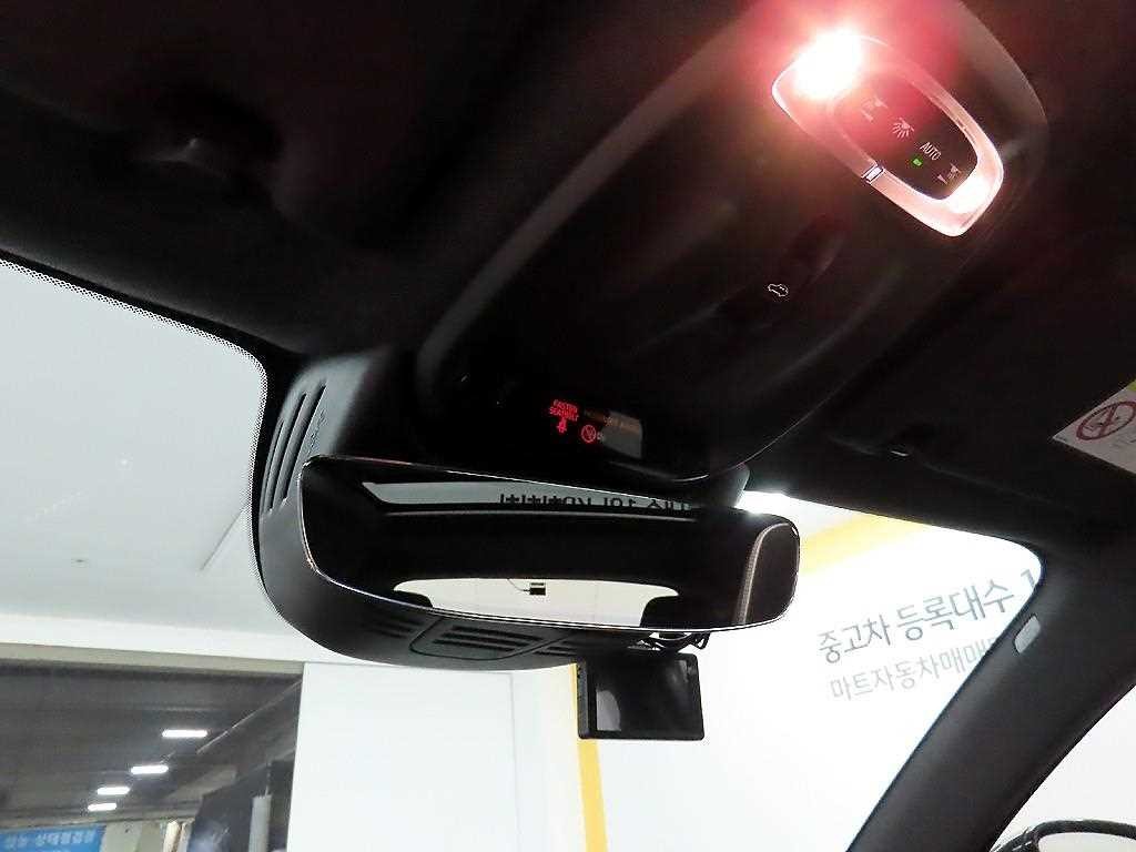볼보 XC40 T4 4WD R-디자인 이미지 16