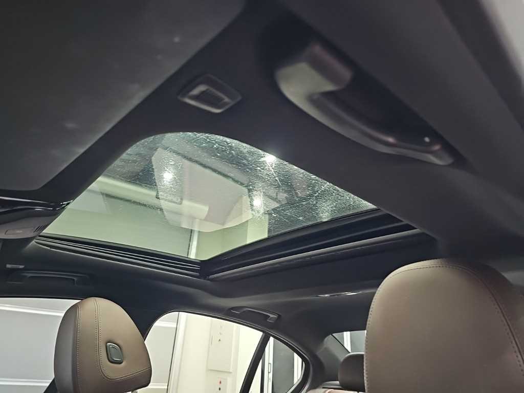 BMW 3시리즈 3시리즈 (G20) 330e M 스포츠 이미지 14