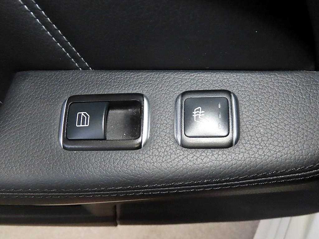 벤츠 E 클래스 E-클래스 W212 E220 블루텍 아방가르드 이미지 14