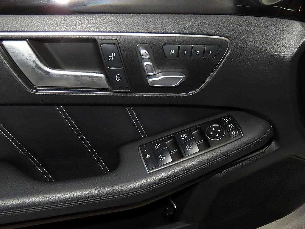 벤츠 E 클래스 E-클래스 W212 E220 블루텍 아방가르드 이미지 15