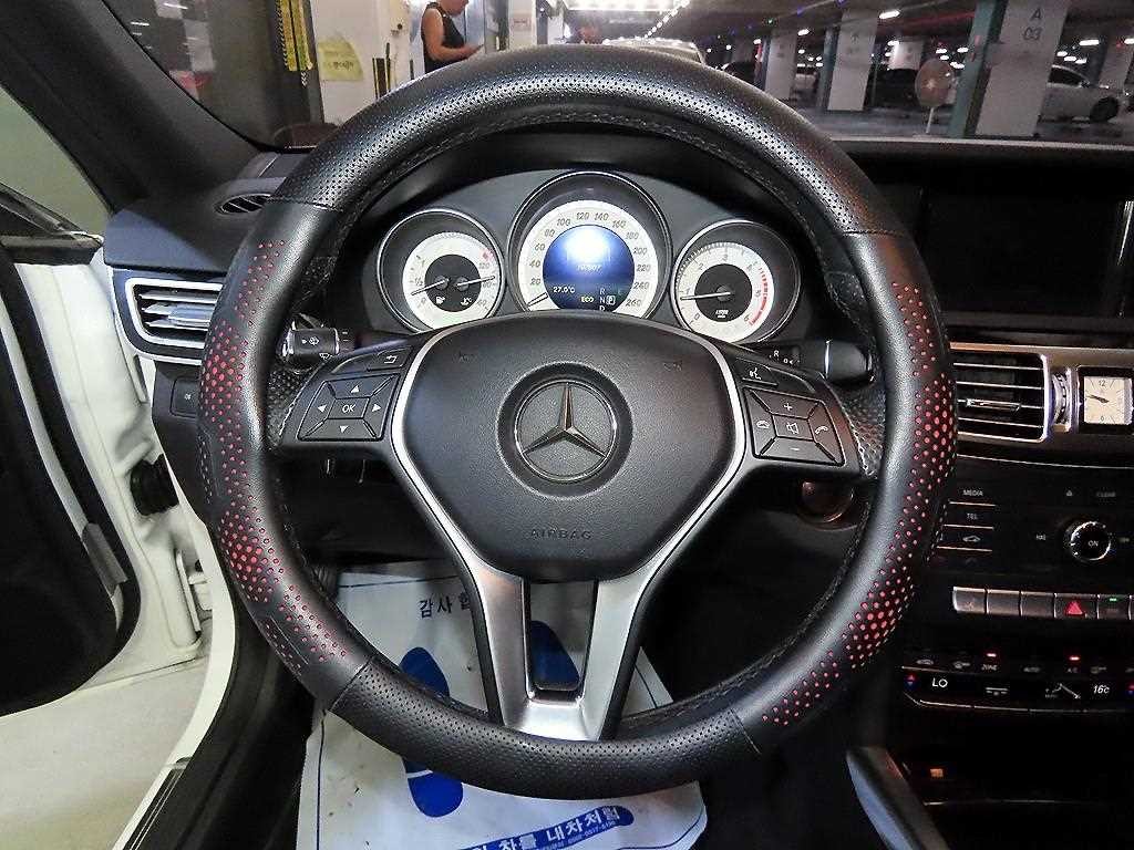 벤츠 E 클래스 E-클래스 W212 E220 블루텍 아방가르드 이미지 8