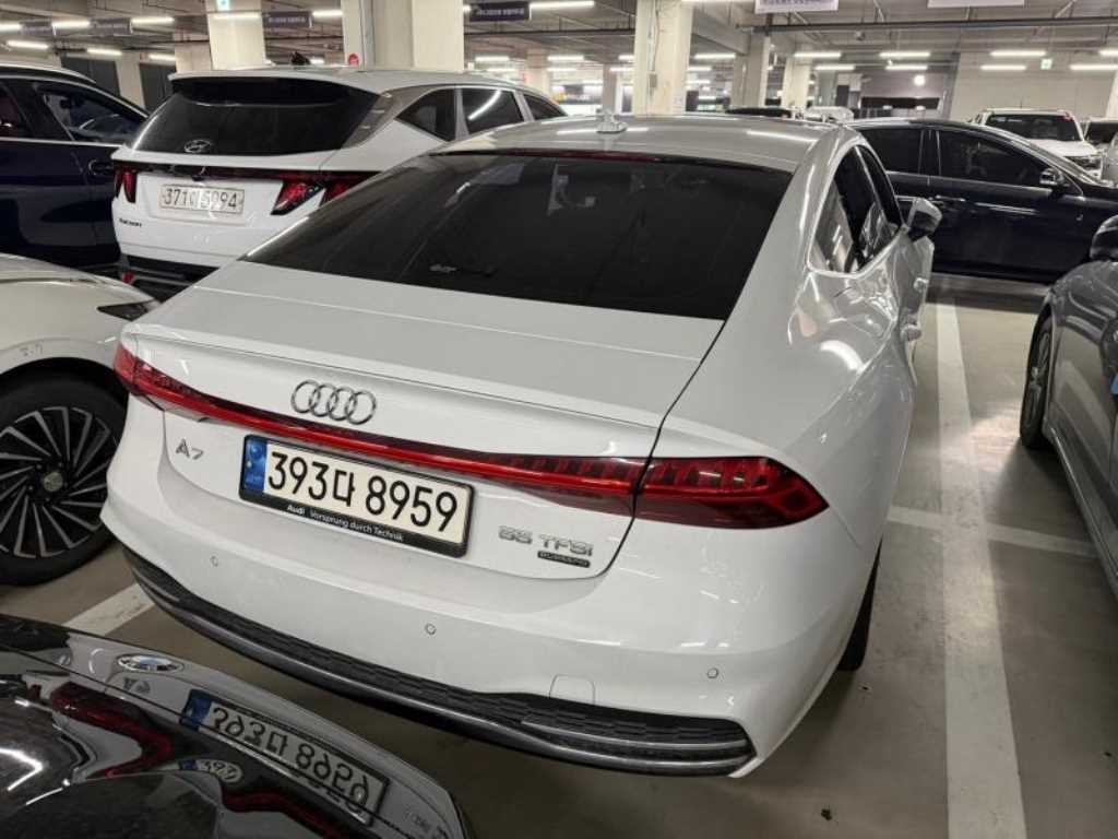 아우디 A7 A7 (4K) 55 TFSI 콰트로 프리미엄 이미지 2