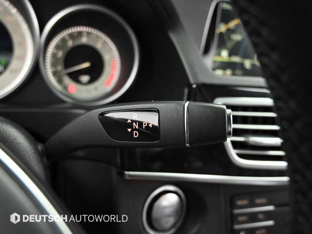 벤츠 E 클래스 E-클래스 W212 E300 4MATIC 아방가르드 이미지 9