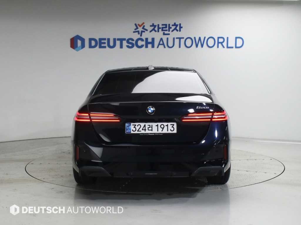 BMW 5시리즈 5시리즈 (G60) 520i M 스포츠 이미지 5