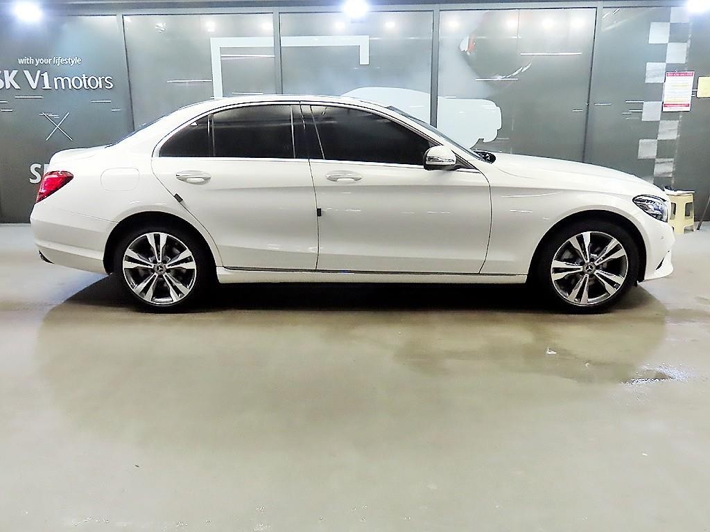 벤츠 C 클래스 C클래스 W205 C220 d 4MATIC 아방가르드 이미지 3