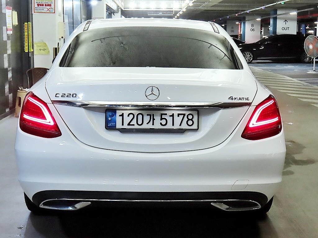 벤츠 C 클래스 C클래스 W205 C220 d 4MATIC 아방가르드 이미지 5