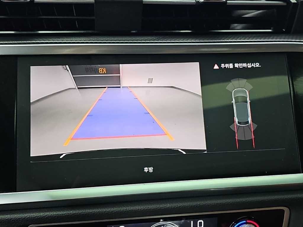 아우디 Q3 Q3 (F3) 35 TDI 스포트백 이미지 15