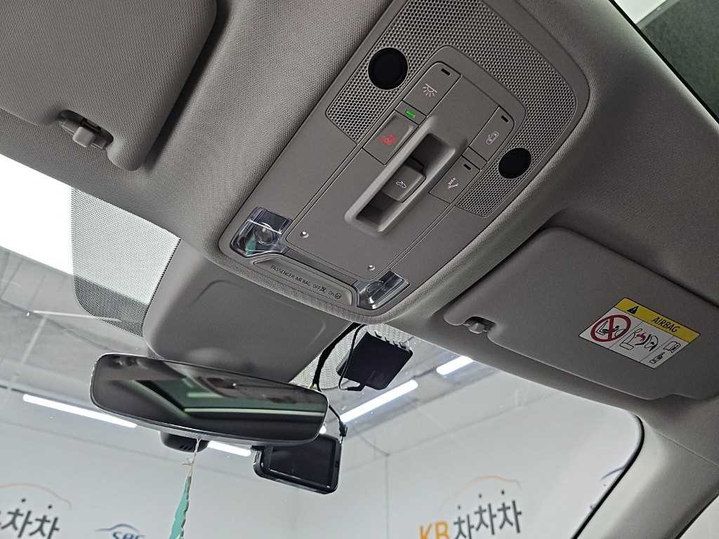 아우디 Q3 Q3 (F3) 35 TDI 스포트백 이미지 16