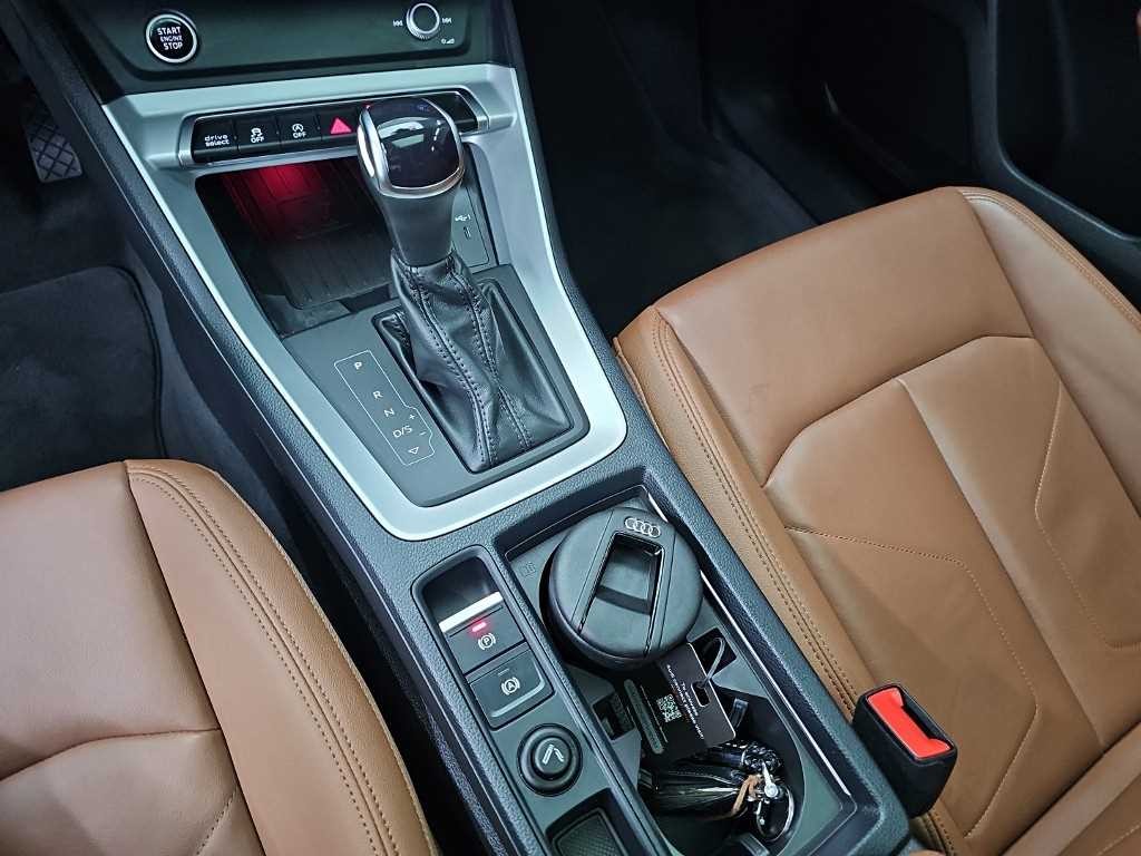아우디 Q3 Q3 (F3) 35 TDI 스포트백 이미지 8
