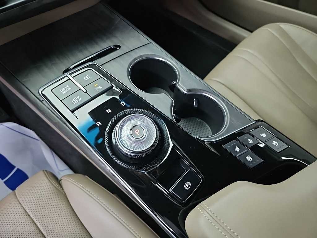 기아 K8 2.5 2WD 노블레스 이미지 8