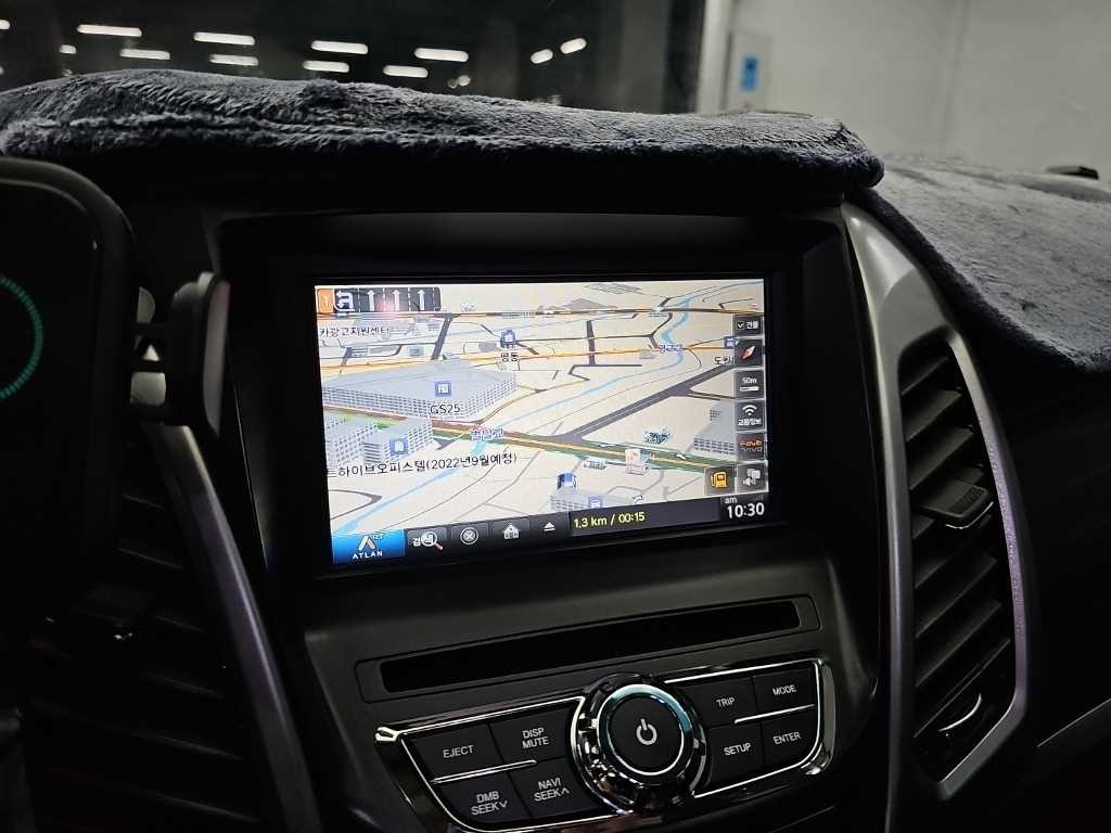 KG모빌리티(쌍용) 코란도 뉴코란도C 2WD 2.0 RX 최고급형 이미지 15