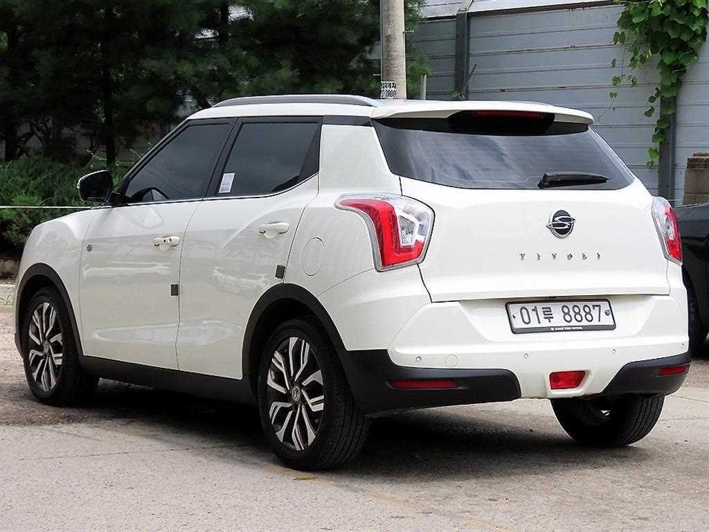 KG모빌리티(쌍용) 티볼리 티볼리 아머 2WD 가솔린 VX 이미지 3